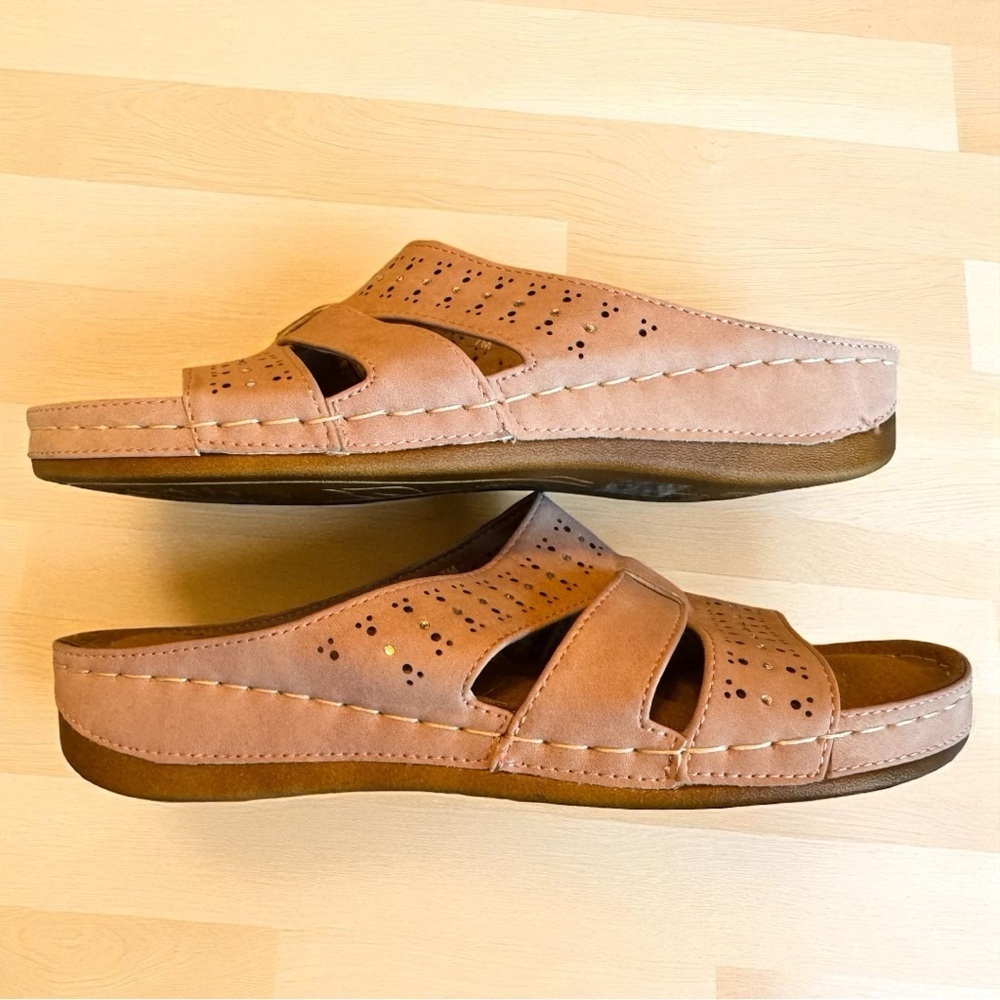 EASY STREET Blush Pink Slip-On Wedge Sandals with Rhinestone Detail - Size 7M - Picture 7 of 10